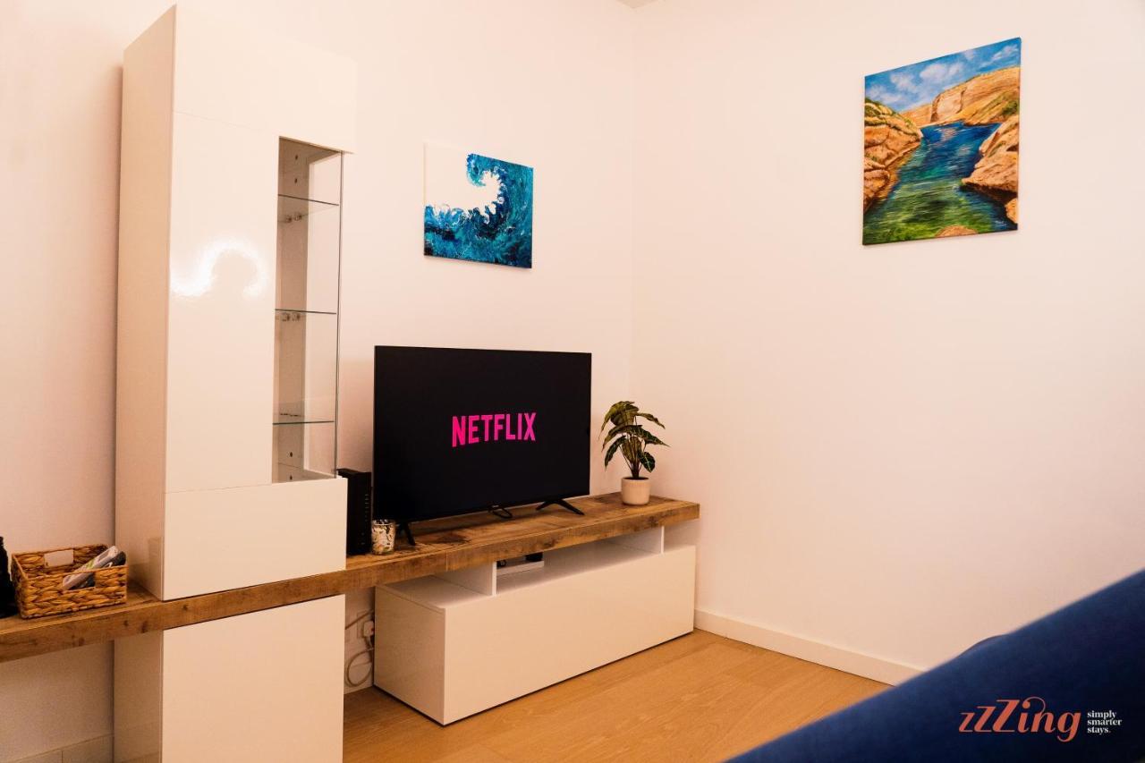Glamorous With Panoramic Views *