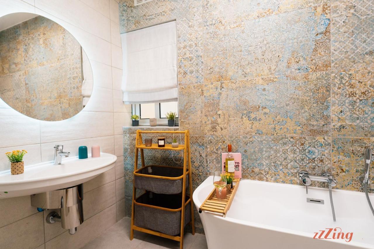 Glamorous With Panoramic Views Marsalforn